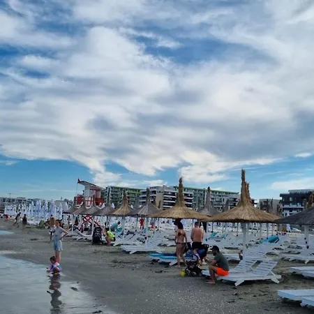 Appartamento Holiday Beach 120m Năvodari