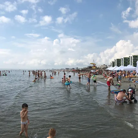 Holiday Beach 120m *